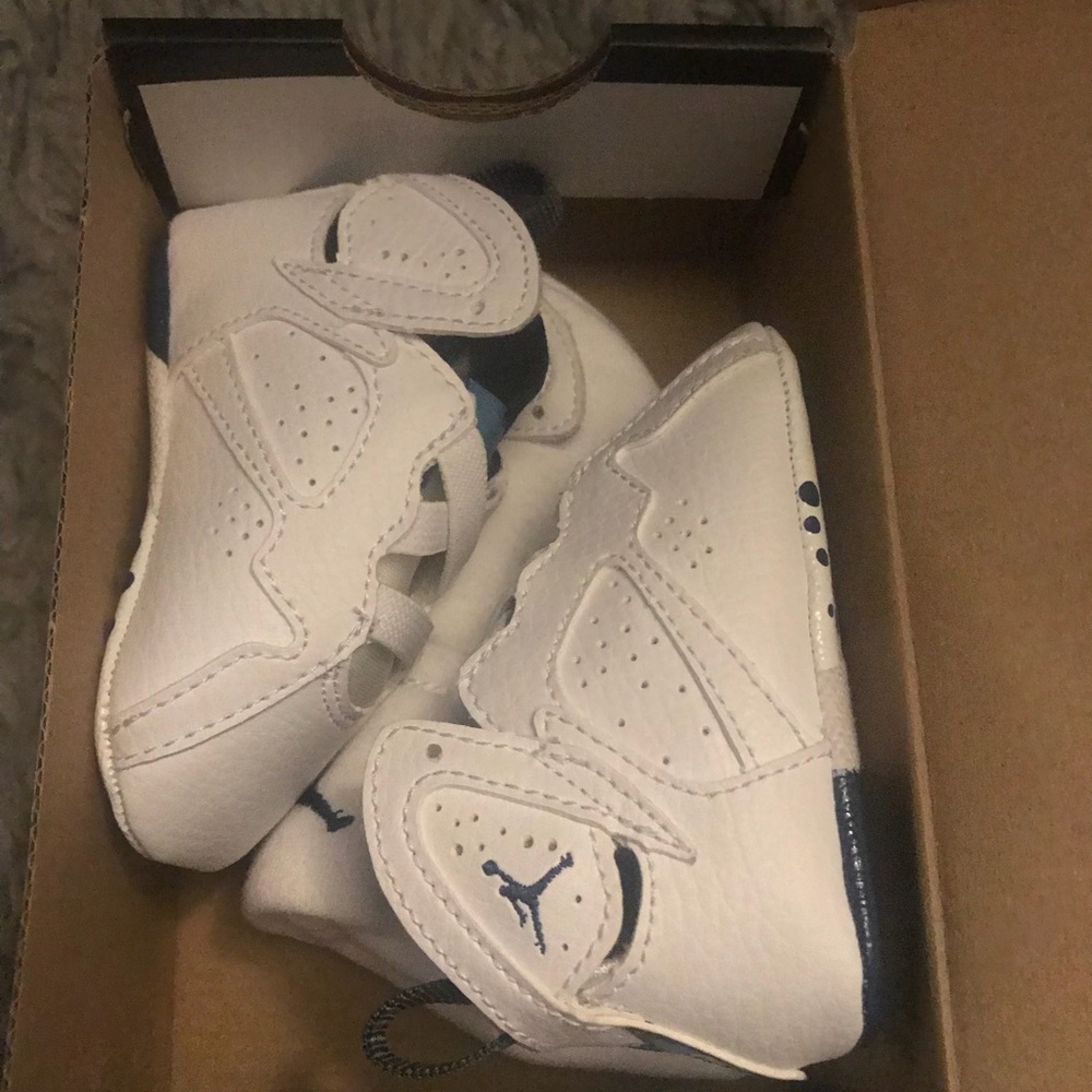 Air Jordan retro 7s